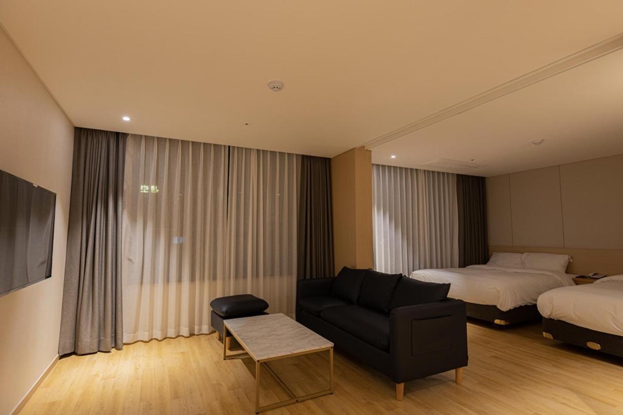 Hotel Zinc مدينة سيوجويبو المظهر الخارجي الصورة